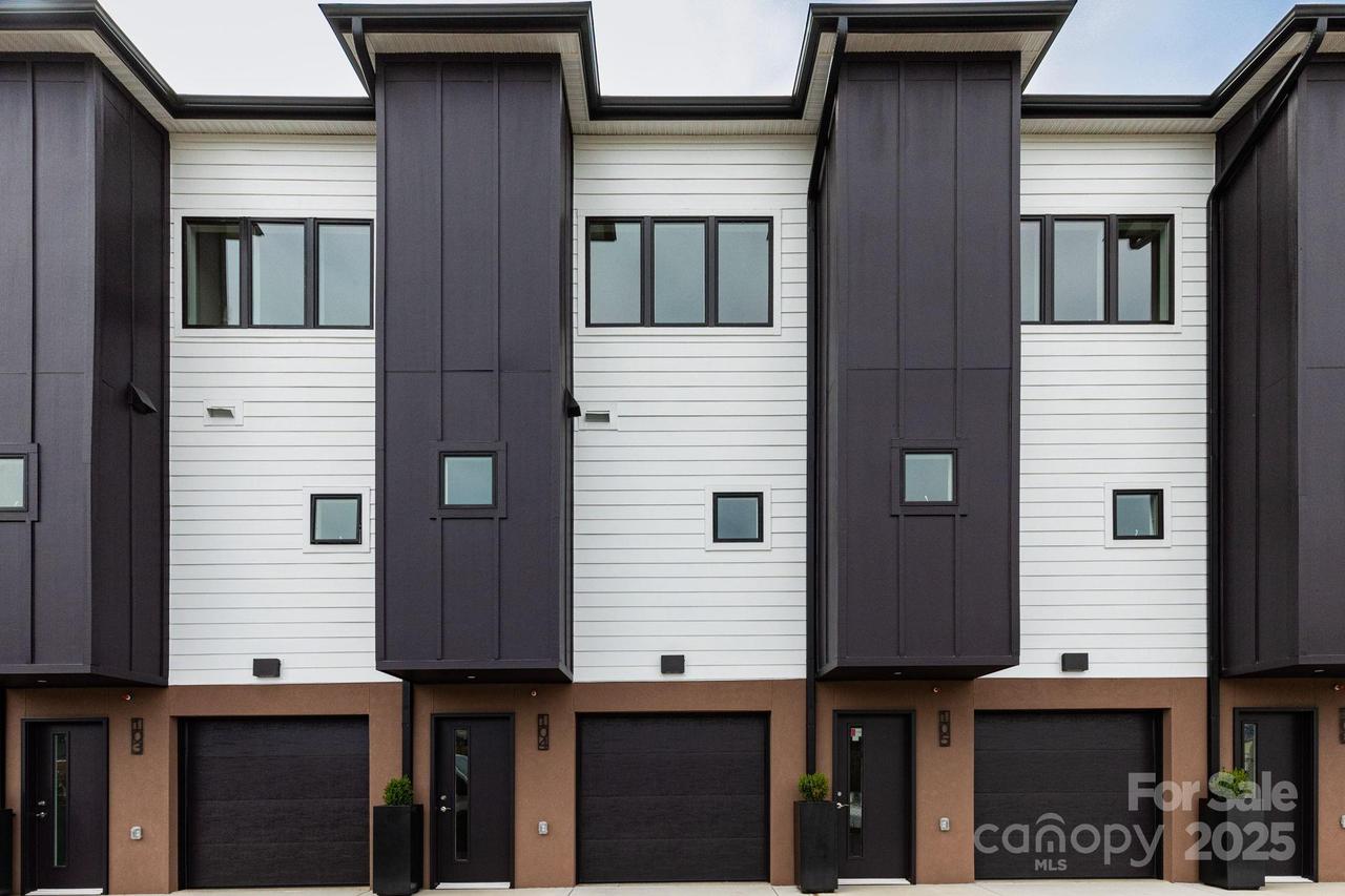 3 Lee Garden Ln. #104, Asheville, NC 28801