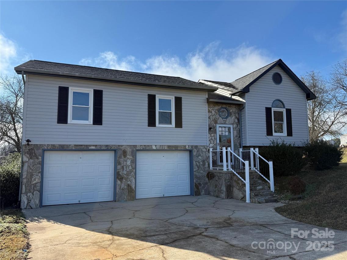 4554 Horseshoe Bend Rd., Hudson, NC 28638