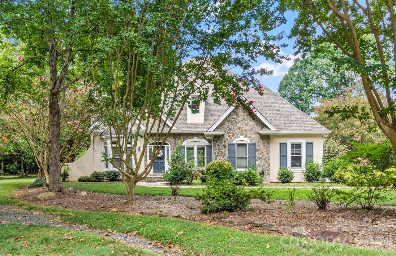 108 Candor Oaks Dr., New London, NC 28127