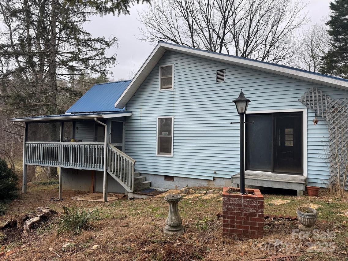 201 Tinsley Rd., Brevard, NC 28712