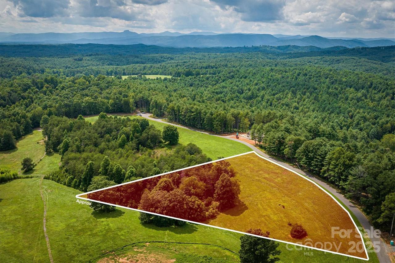 2071 Thoroughbred Way #G19, Lenoir, NC 28645