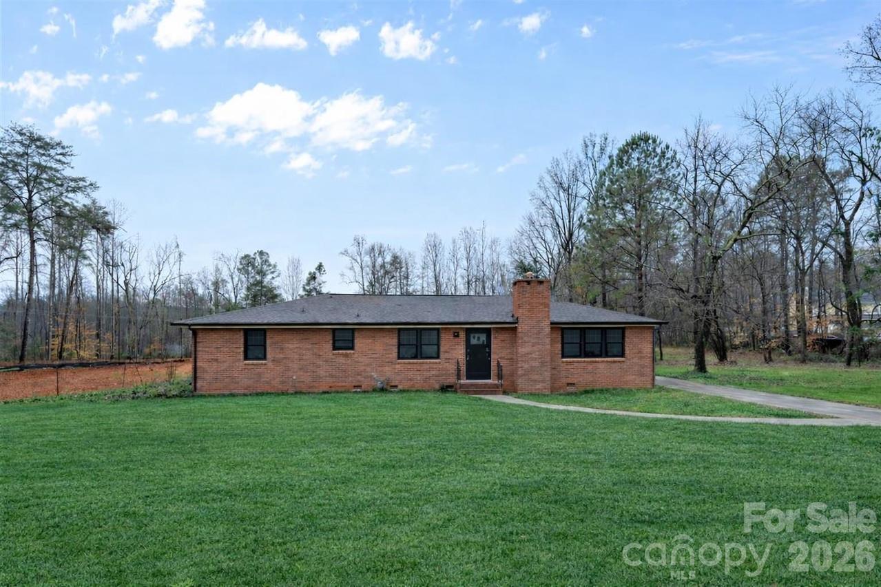 326 Neal Dr., Charlotte, NC 28213