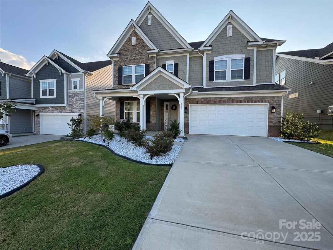 211 Tetcott St., Mooresville, NC 28115