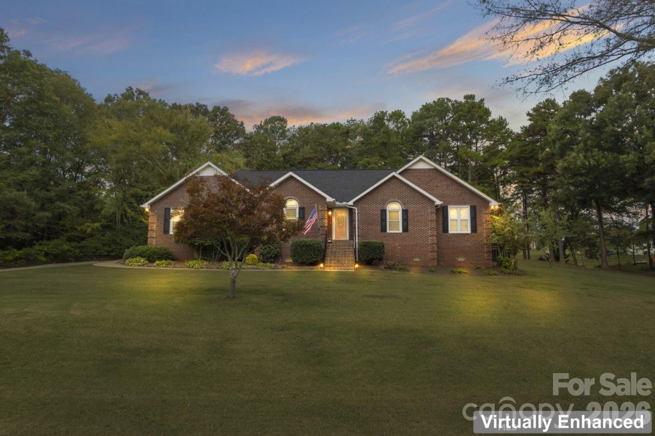 1207 Rosa Dr., Monroe, NC 28112