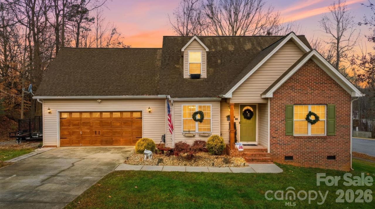 122 Valley Glen Dr., Troutman, NC 28166