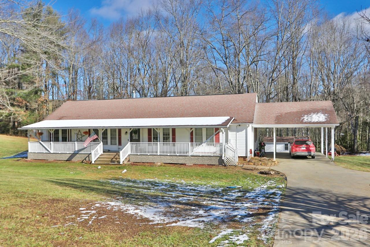 1759 Grandview Dr., Sparta, NC 28675