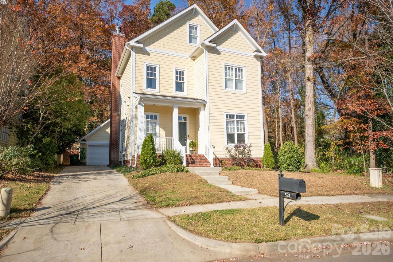 521 Lees Court St., Charlotte, NC 28211