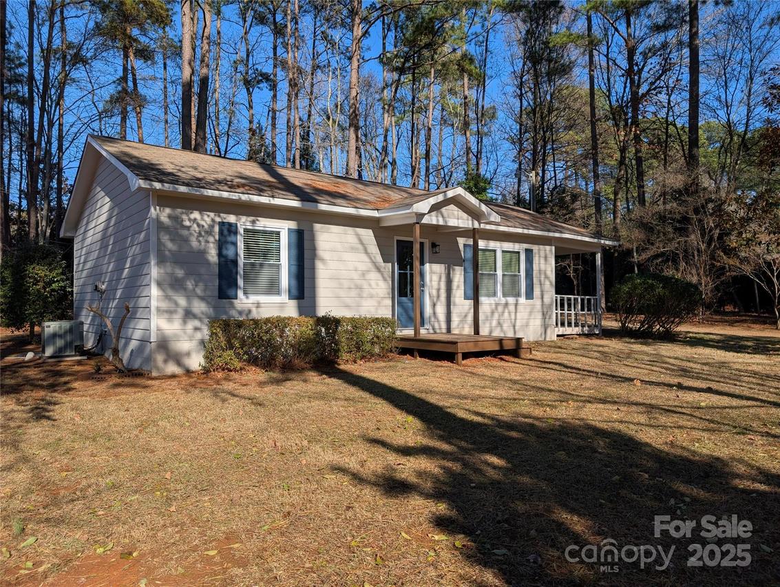 134 Pine Bluff Dr., Mooresville, NC 28117