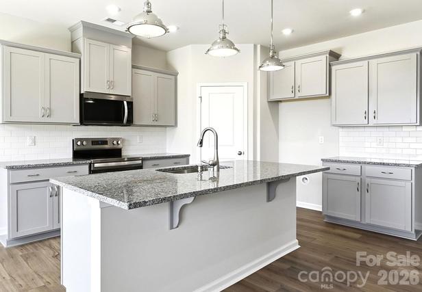 New Construction Homes For Sale This Week That Attend Hunter Huss High: December 17th to December 23rd