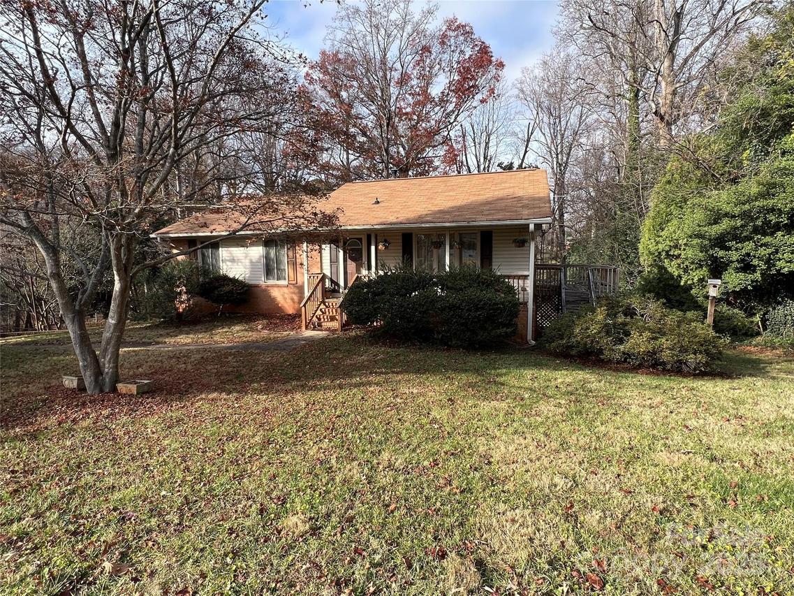 3816 Farrhill Dr., Charlotte, NC 28214