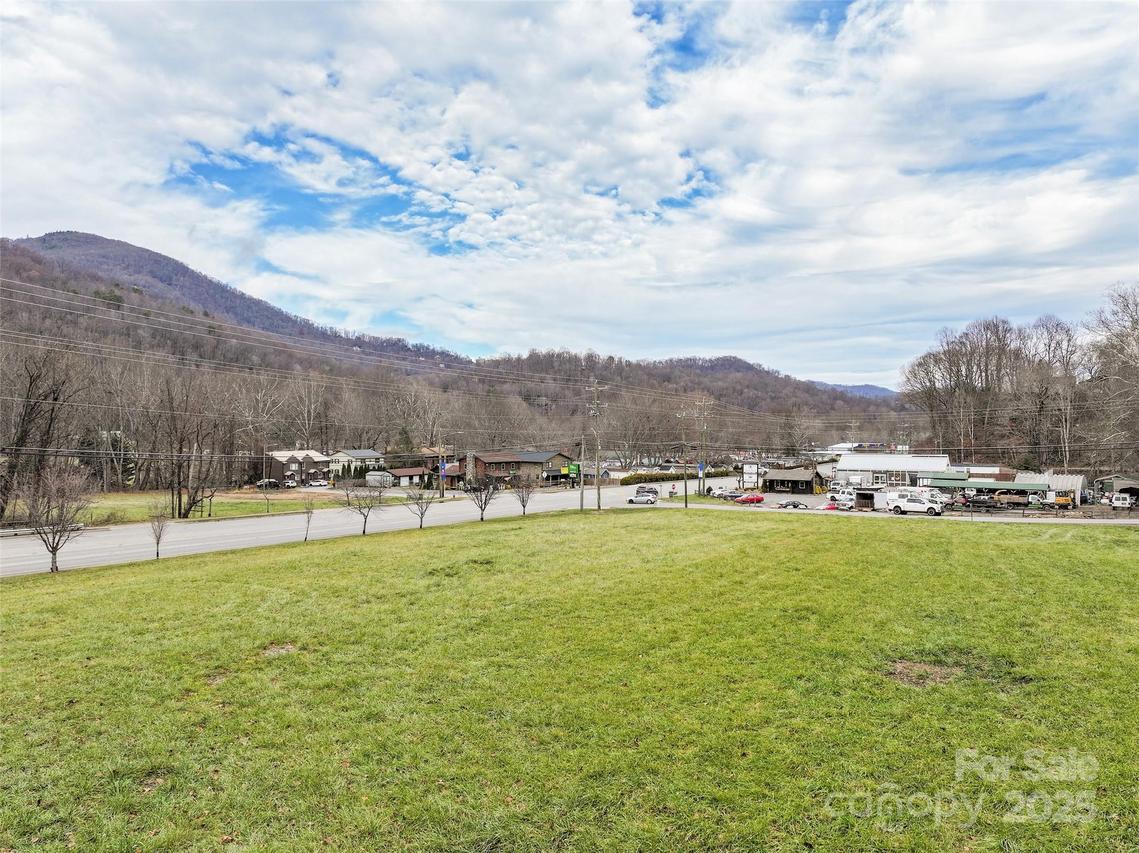 000 Soco Rd. #2, Maggie Valley, NC 28751