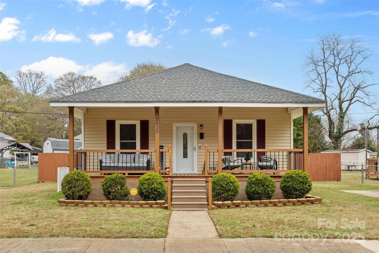 2420 Jackson St., Belmont, NC 28012