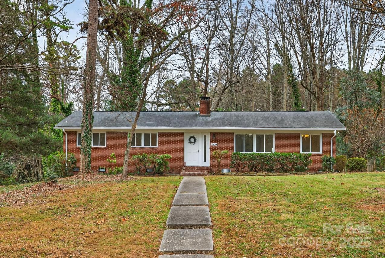 6634 Williams Rd., Charlotte, NC 28215