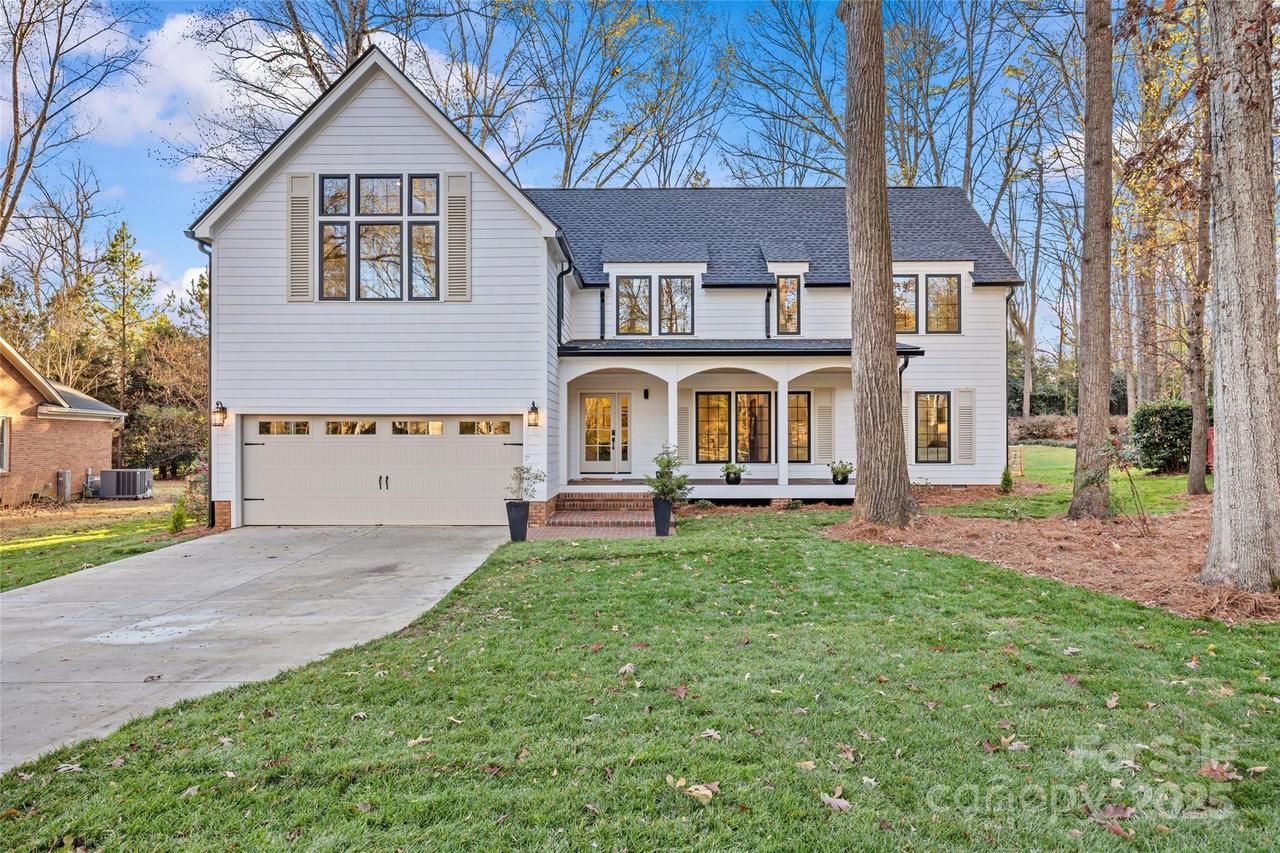 4808 Crooked Oak Ln., Charlotte, NC 28226