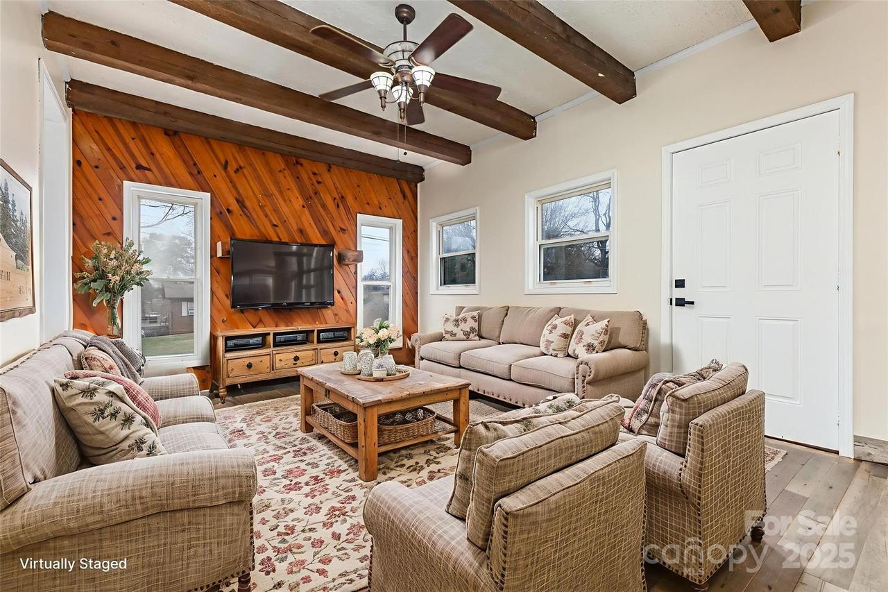 3259 10th Ave., Conover, NC 28613