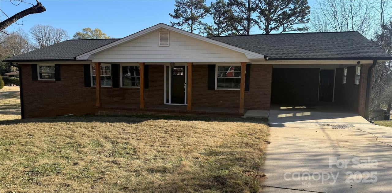 115 Greenview Dr., Kannapolis, NC 28081