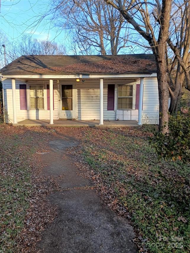 524 North Dr., Cherryville, NC 28021