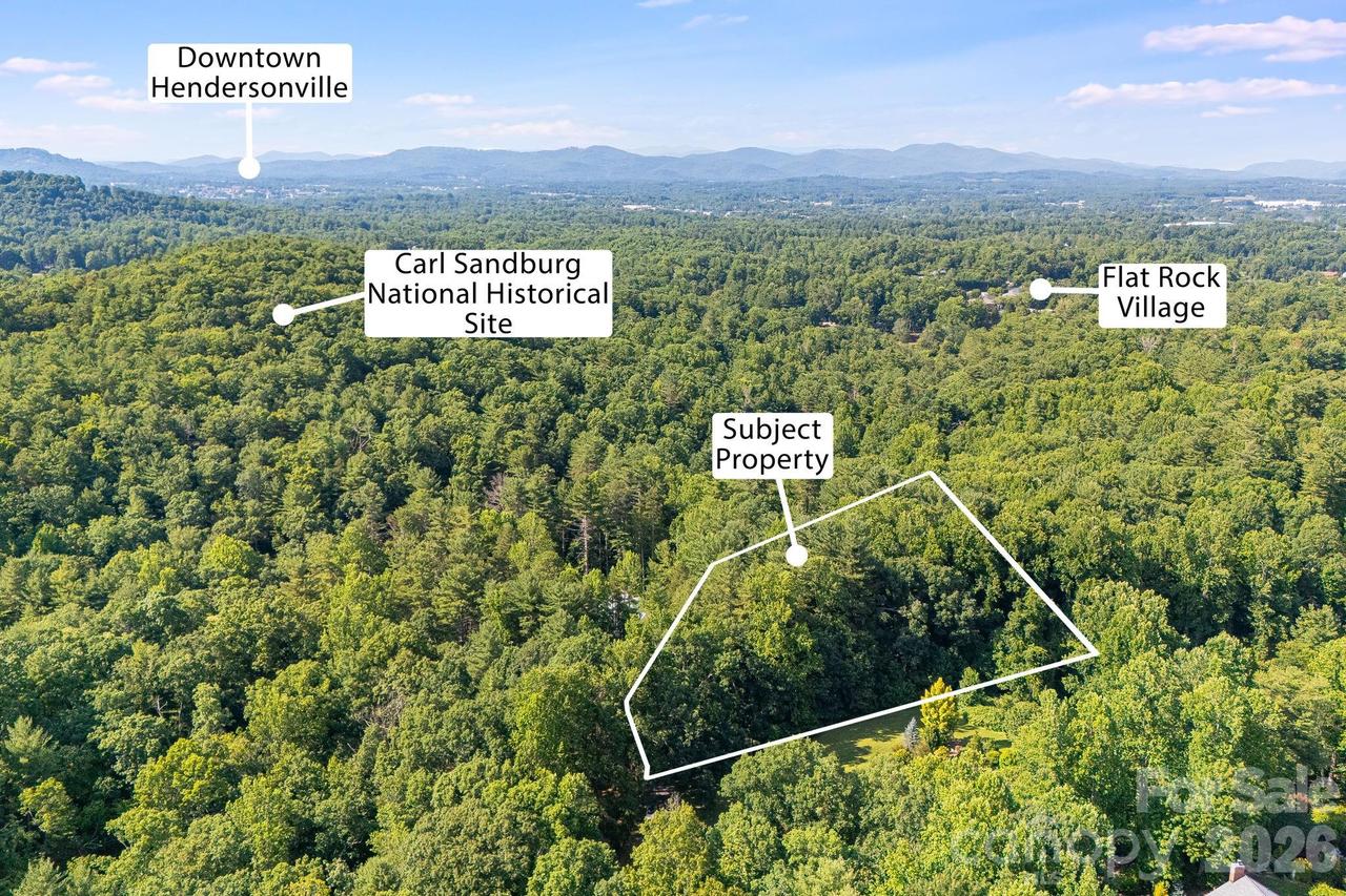 008 Roberts Ln., Flat Rock, NC 28731