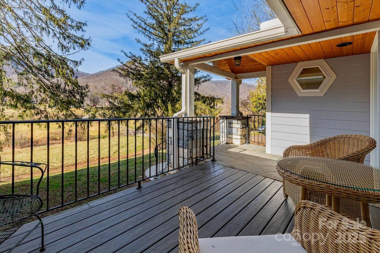 2888 Beaverdam Rd., Canton, NC 28716