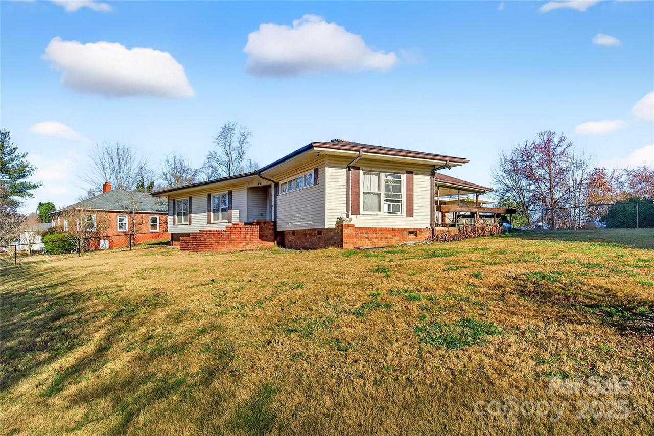 60 Greenwood Dr., Marion, NC 28752