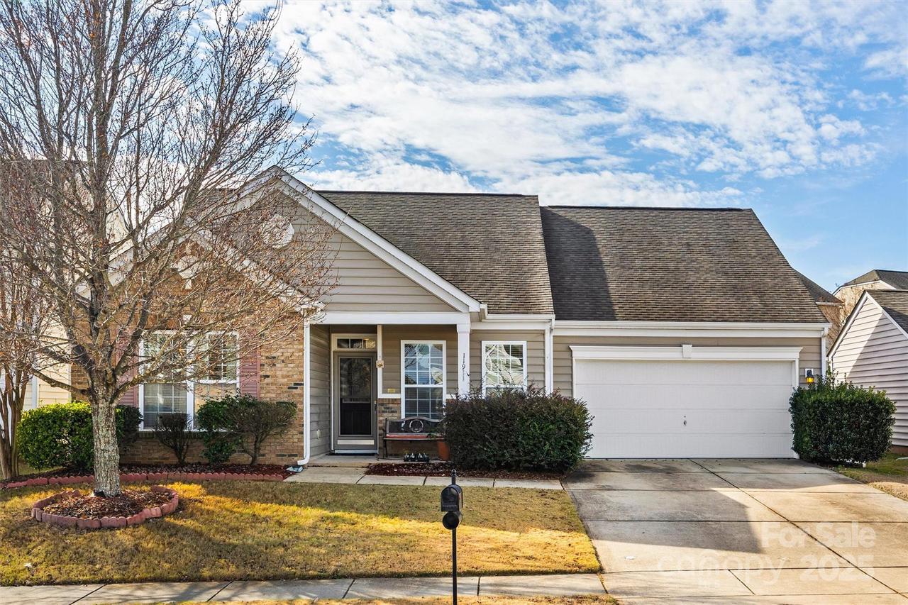 11911 Carolina Blossom Ln., Pineville, NC 28134