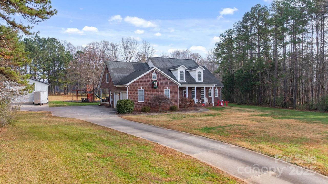 14425 Dori Dr., Huntersville, NC 28078