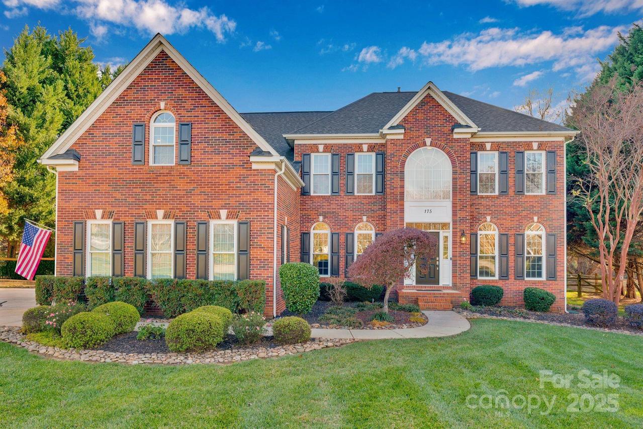 175 Corona Cir., Mooresville, NC 28117