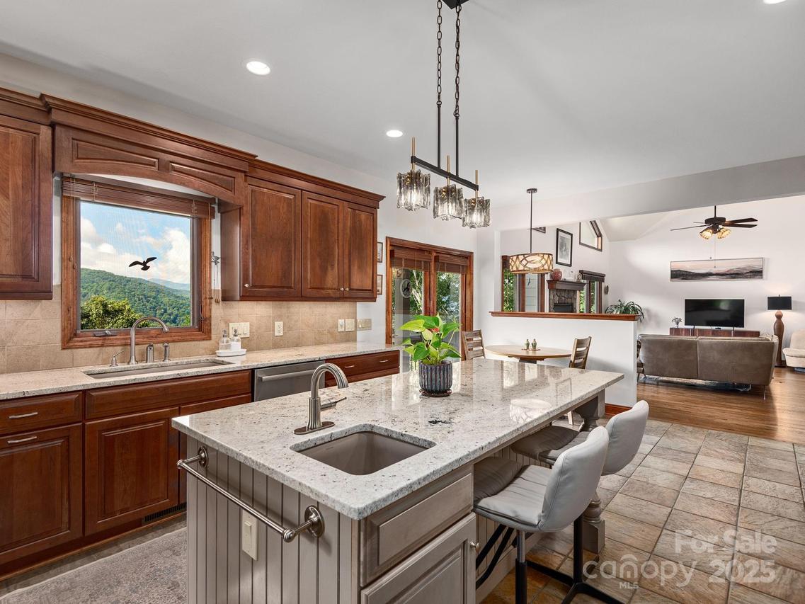 37 Enclave Dr., Waynesville, NC 28786
