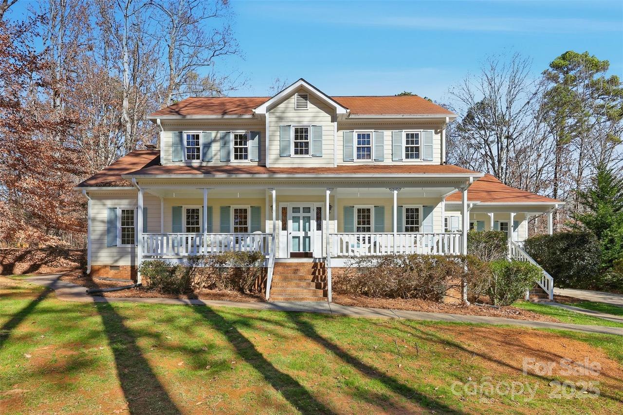2123 Wedgewood Dr., Matthews, NC 28104