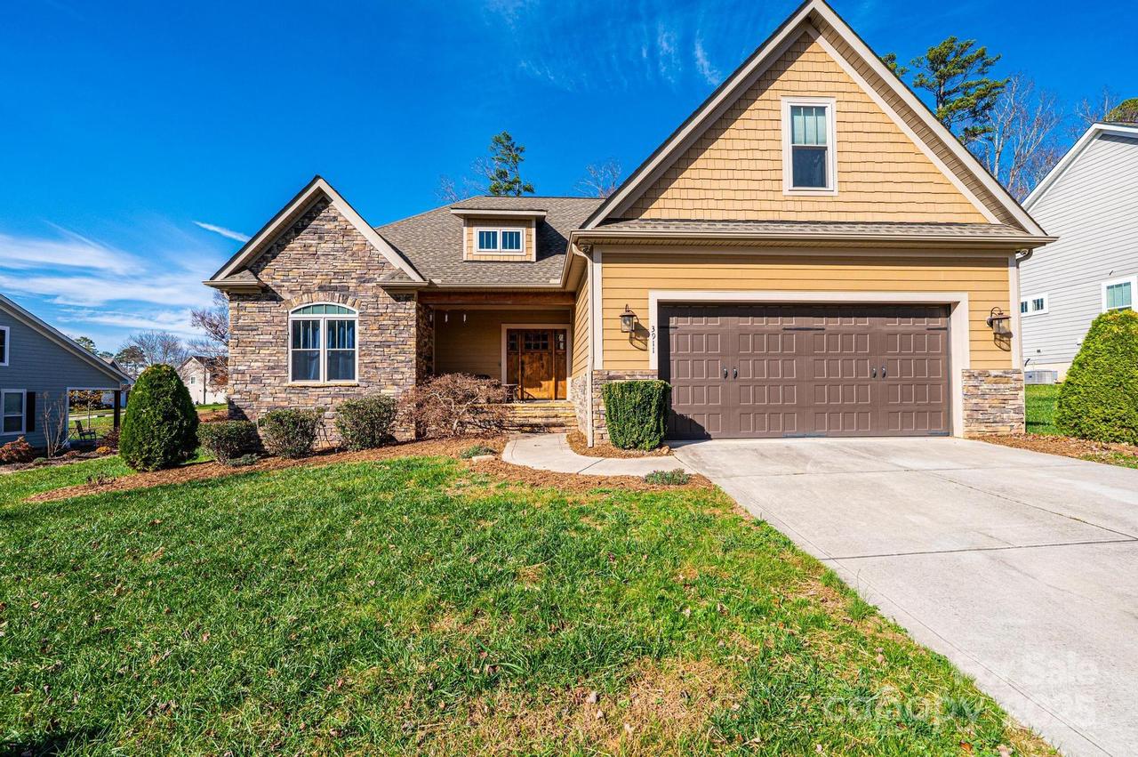 3911 13th St., Hickory, NC 28601