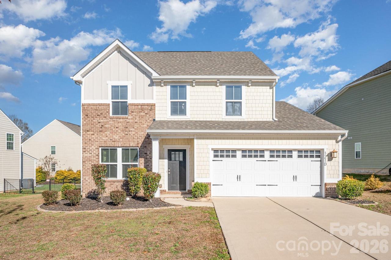 1210 Longwall Ln., Matthews, NC 28104