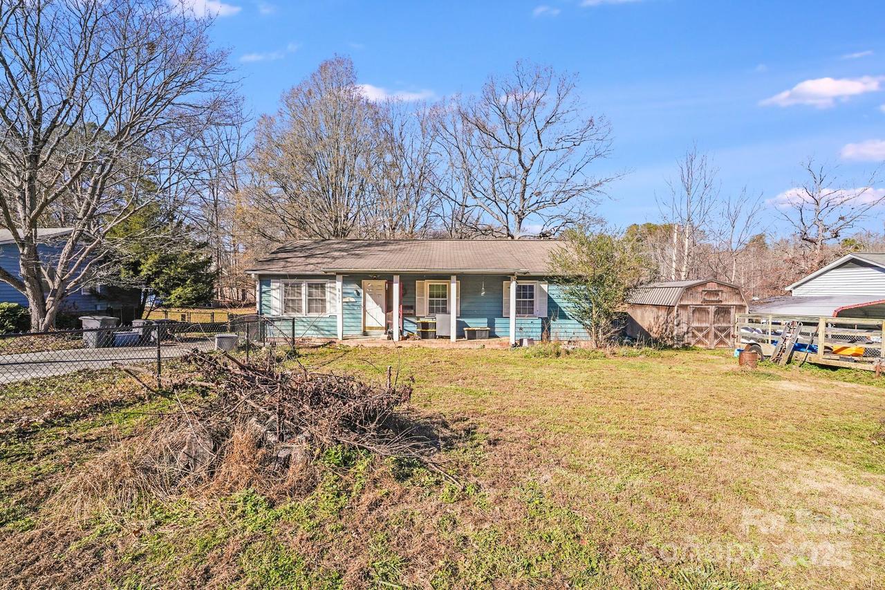 4307 Freeport Dr., Gastonia, NC 28052