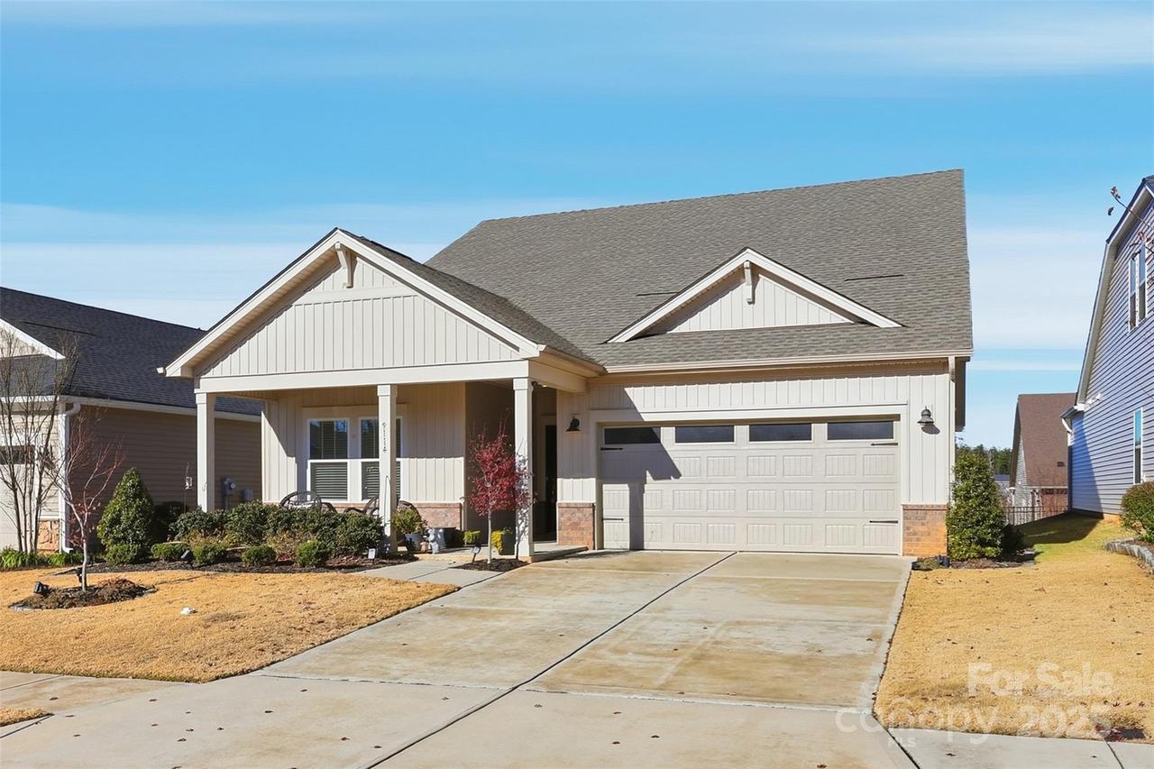 9114 Myrna Dr., Gastonia, NC 28056