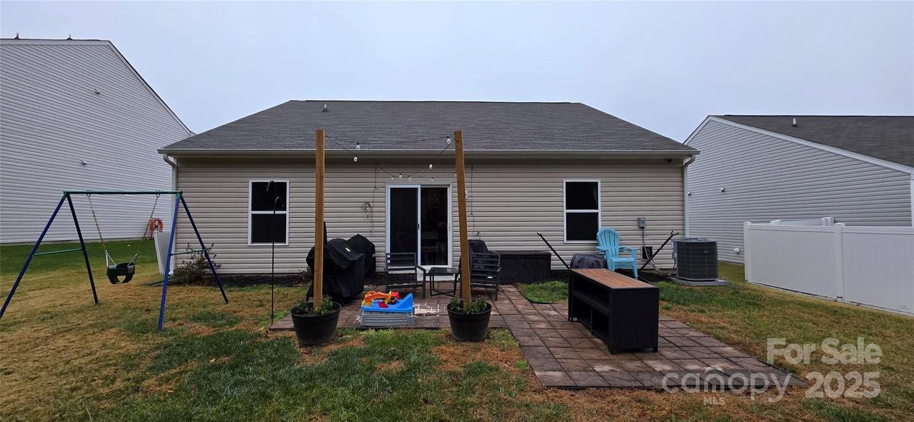 7332 Amberly Hills Rd., Charlotte, NC 28215