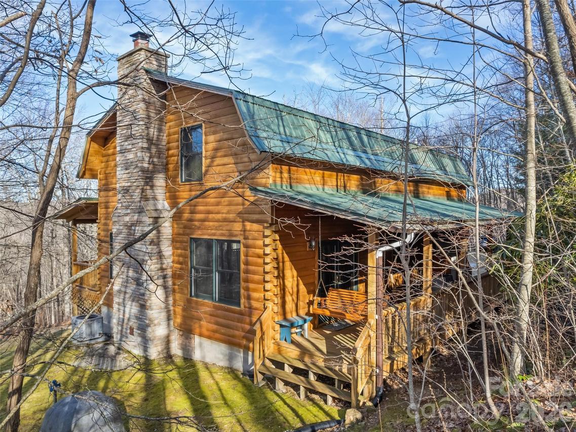 171 Sharons Bluff, Franklin, NC 28734