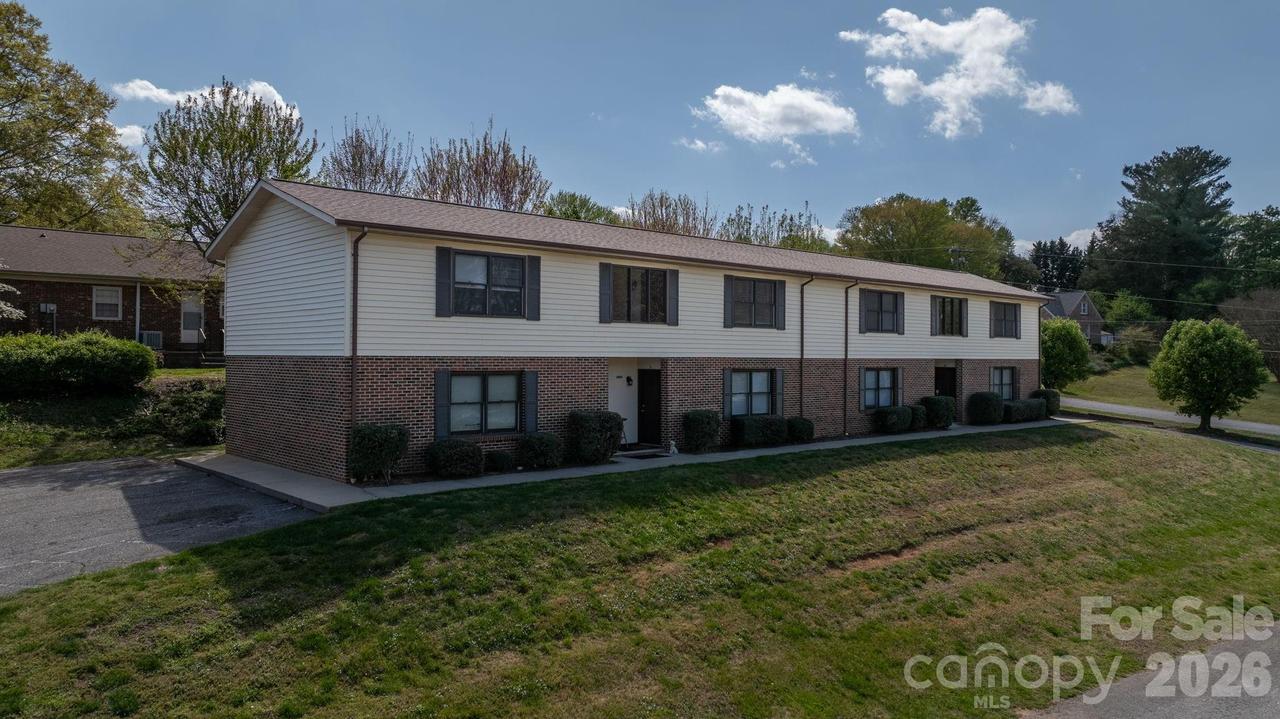 525 12th St. #26, Hickory, NC 28602