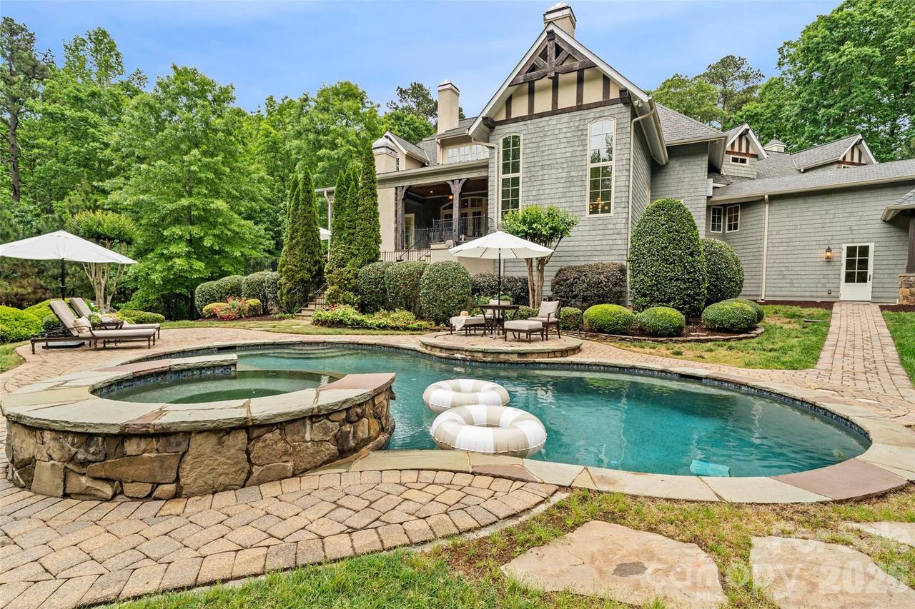 9105 Island Point Rd., Charlotte, NC 28278