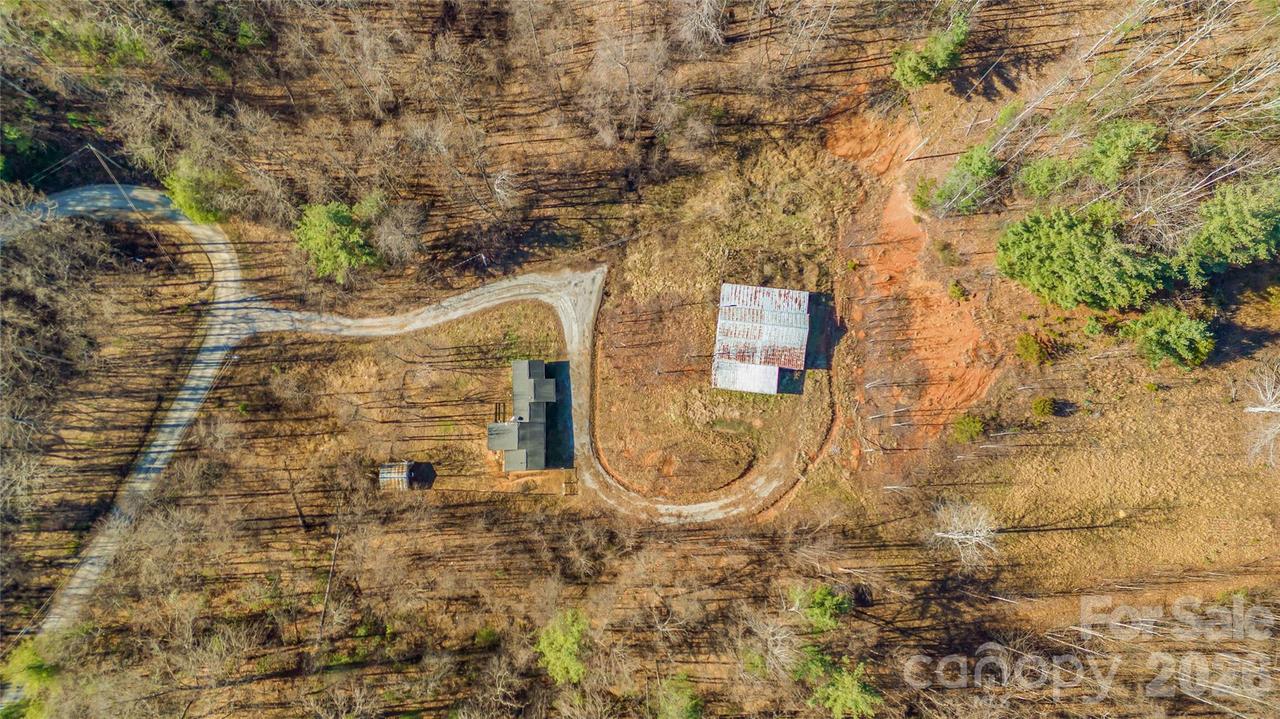 910 Summit Ridge Rd., Purlear, NC 28665
