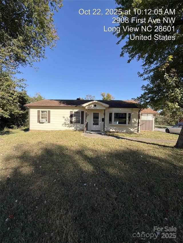 2908 1st Ave., Hickory, NC 28601