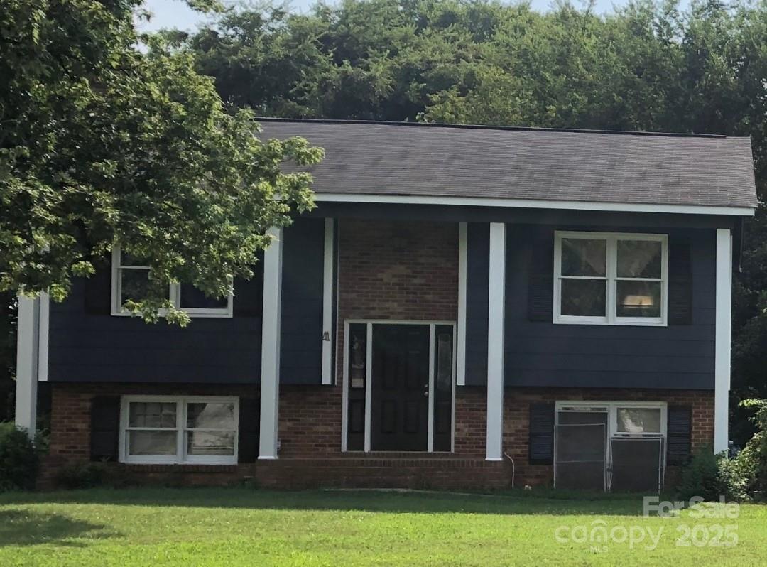 5601 Beaconsfield Rd. #30, Charlotte, NC 28214