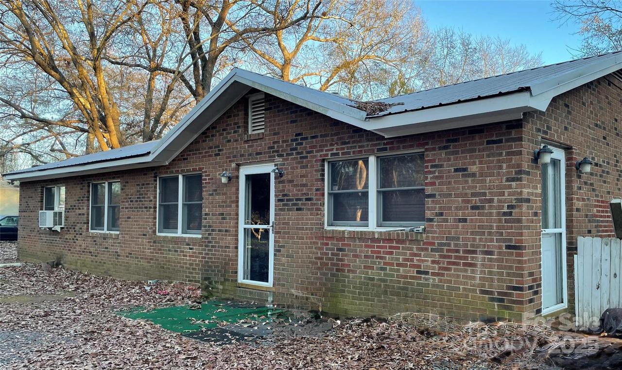 2912 Gaddys Ferry Rd., Norwood, NC 28128