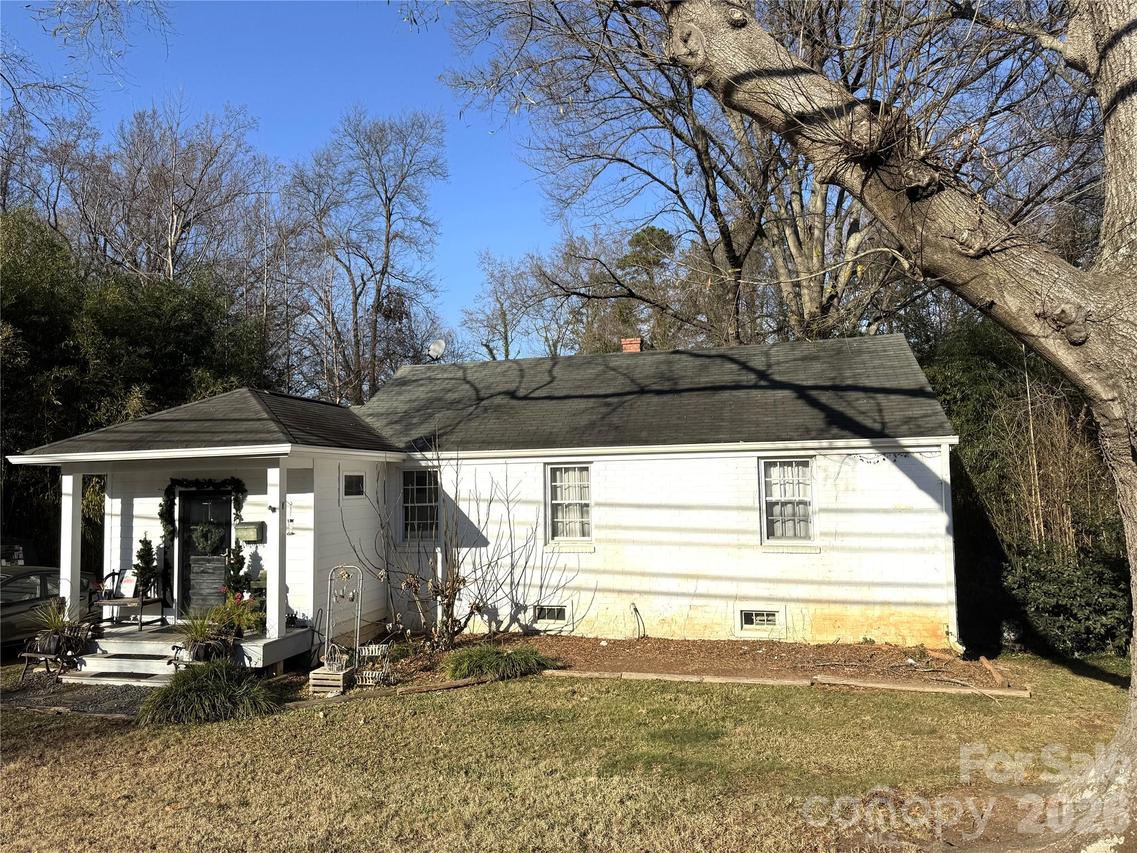 21233 Cornelius St., Cornelius, NC 28031