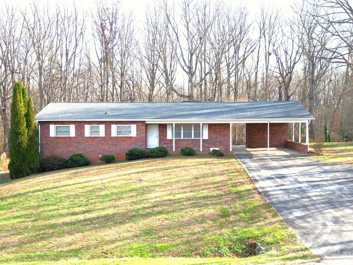 1336 Mocksville Hwy., Statesville, NC 28625