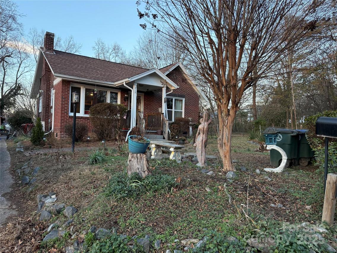 712 Griffin Ave., Valdese, NC 28690