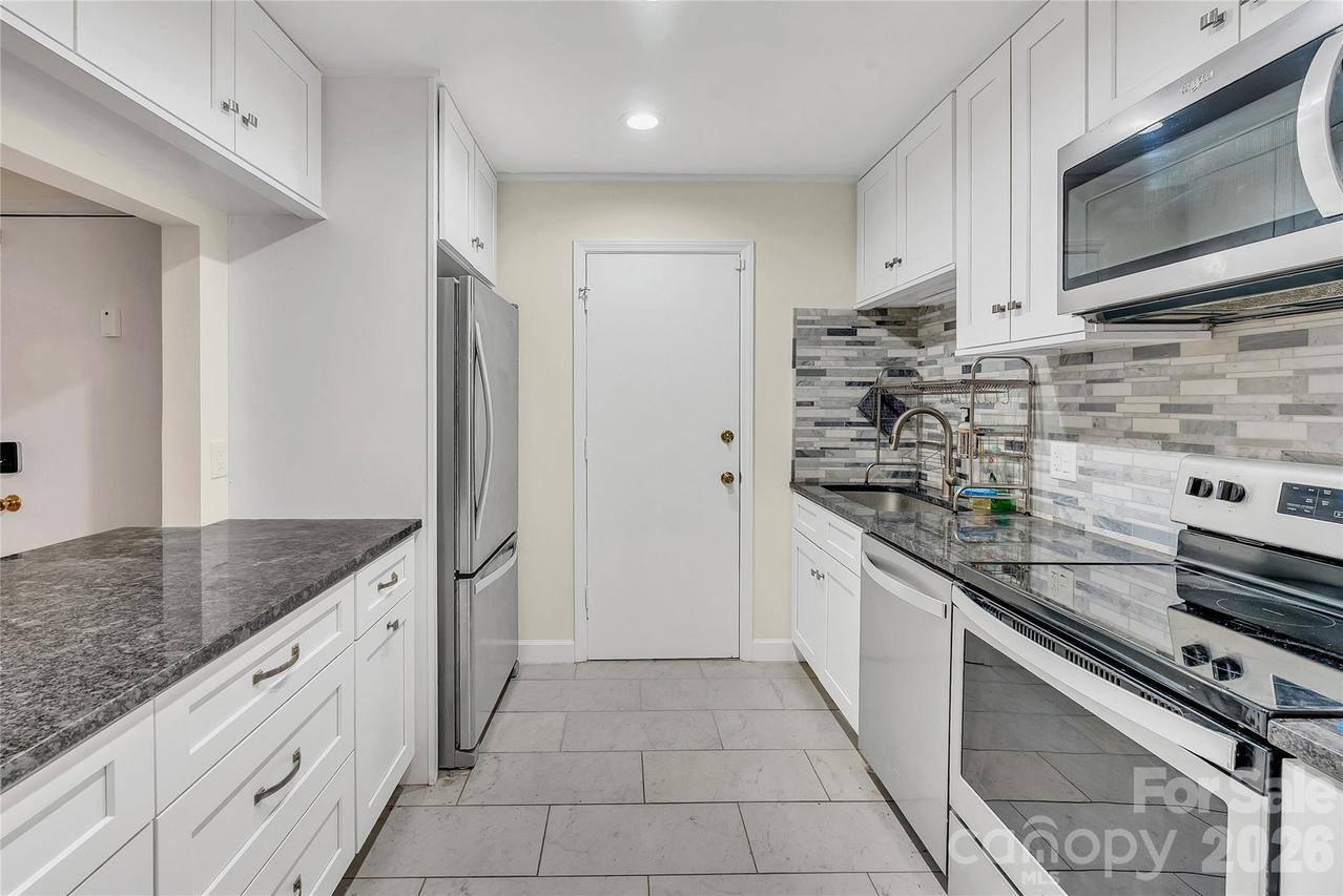 4754 Hedgemore Dr., Charlotte, NC 28209