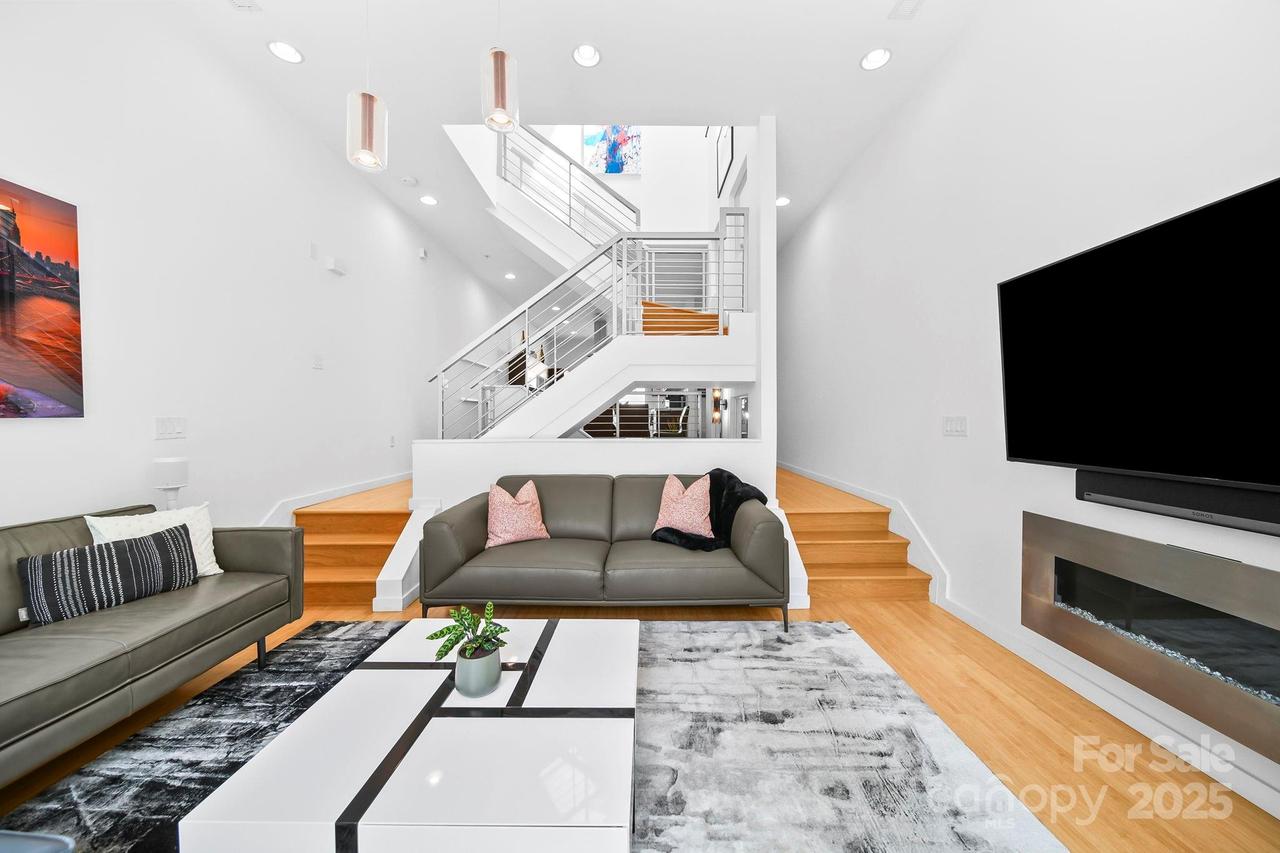 364 Viburnum Way Ct., Charlotte, NC 28208