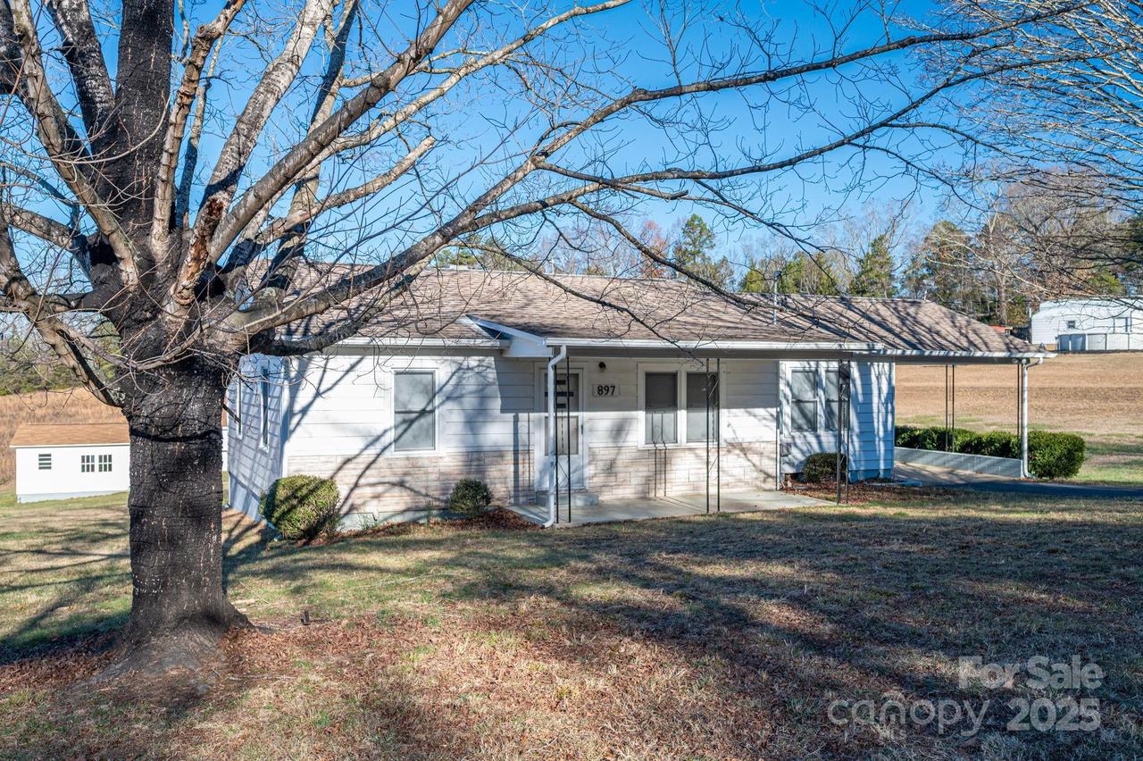 897 Calloway Rd., Lincolnton, NC 28092