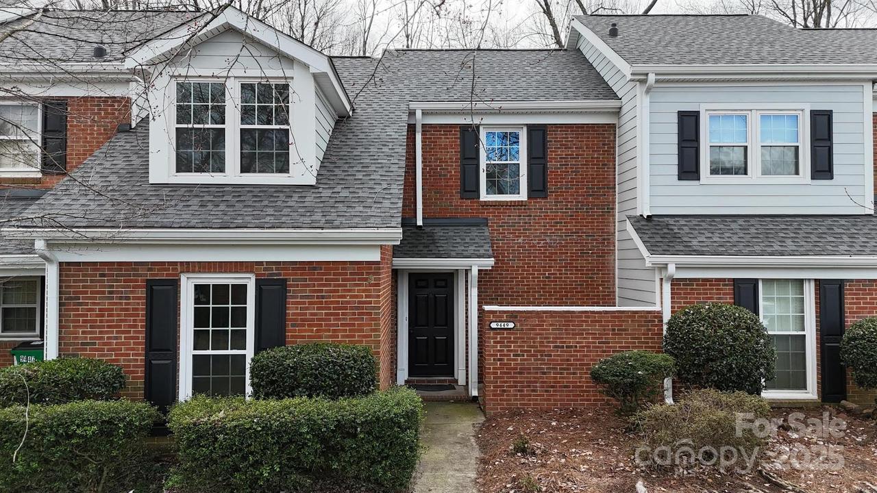 9449 Kings Falls Dr., Charlotte, NC 28210