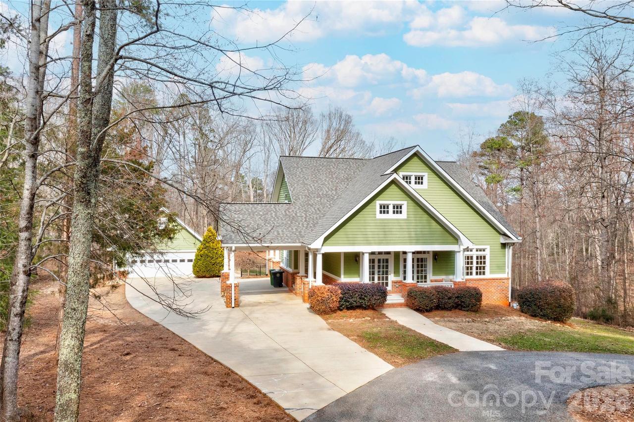 114 Tallwood Dr., Shelby, NC 28152