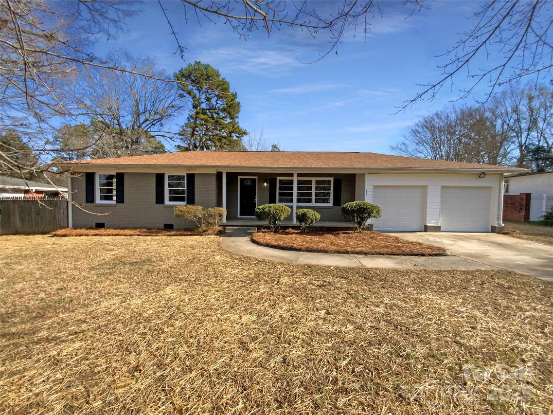 932 Sunset Dr., Salisbury, NC 28147